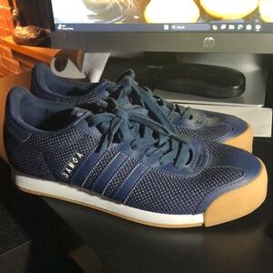 Adidas Samoa Navy Blue PrimeKnit Sz. 10.5